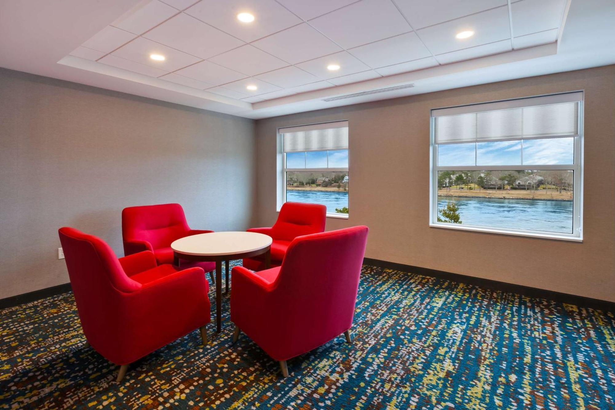 Hampton Inn Cape Cod Canal Bourne Dış mekan fotoğraf